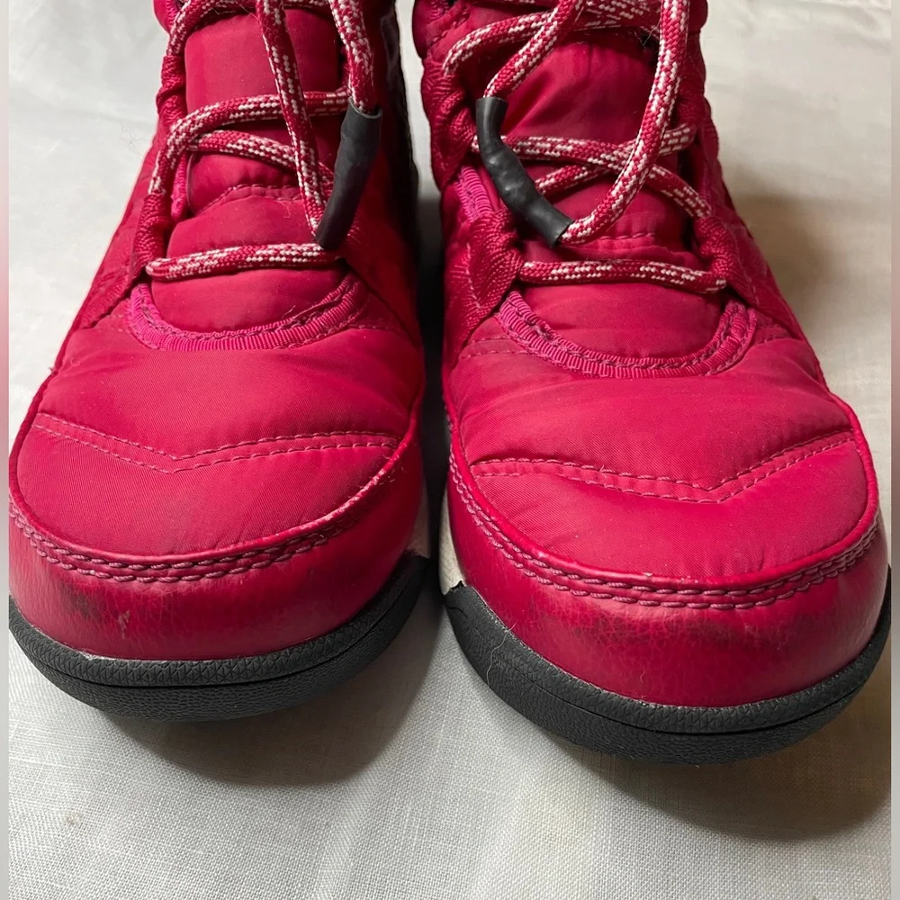 Sorel Girl's Whitney II Waterproof Outdoor Insulated Winter Snow Boots Sz 1 Kids